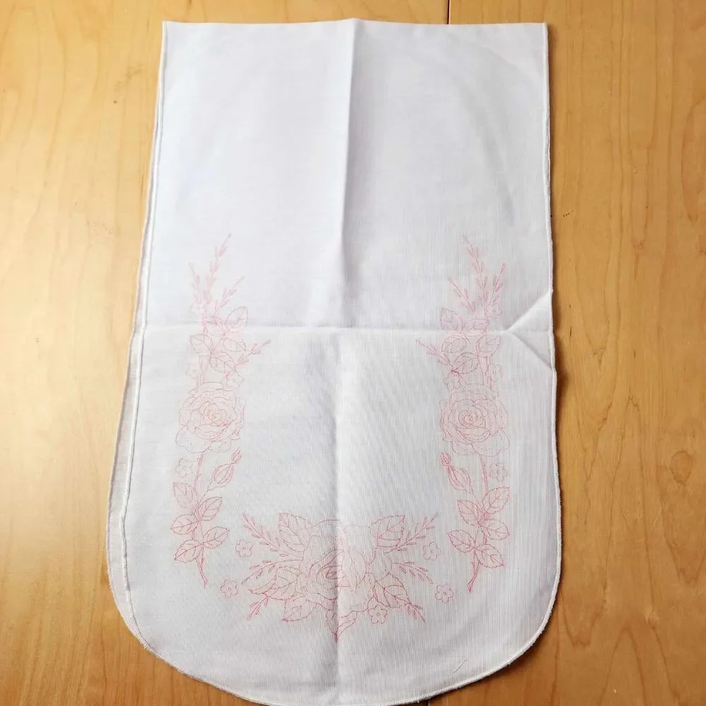 Vintage 80s TriChem Liquid Embroidery Stamped Dresser Scarf Roses All Over 42x12